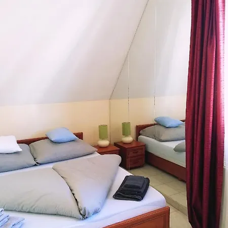 Bed & Breakfast Amadeus Panzio