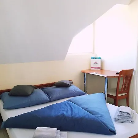Amadeus Panzio Bed & Breakfast Hévíz